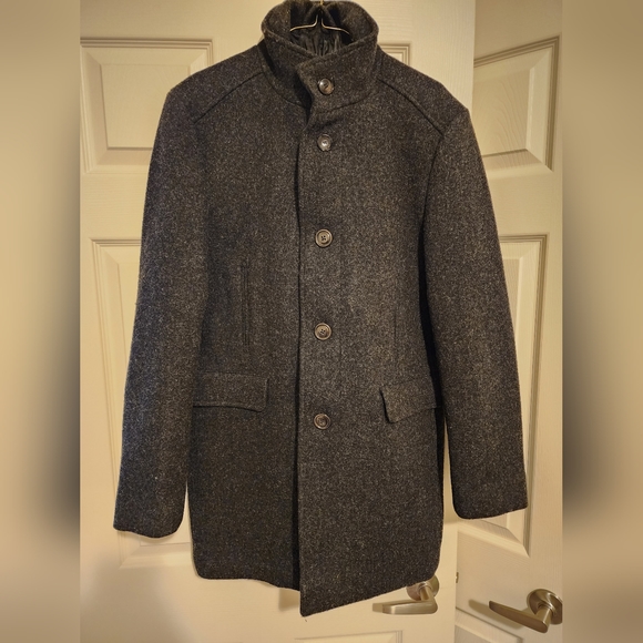 Jack and Jones Premium collection pea coat size medium in black - Picture 2 of 4